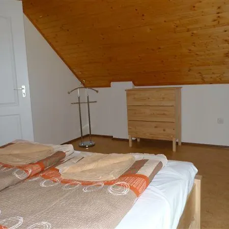 Istvan Pince Vendeghaz 4* Zamárdi